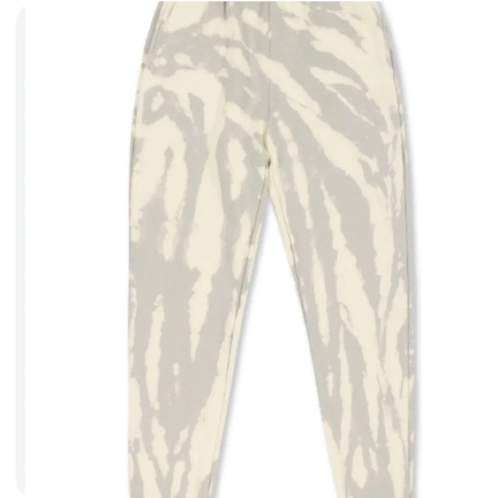 Les Tien 2-pc Tie Dyed Classic Sweatsuit *Sold at Revolve* - Picture 3 of 5